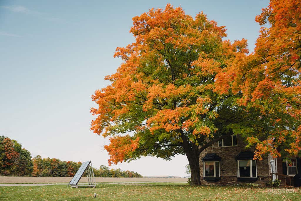 Rustic Barn Meeting Event Space Photo 3