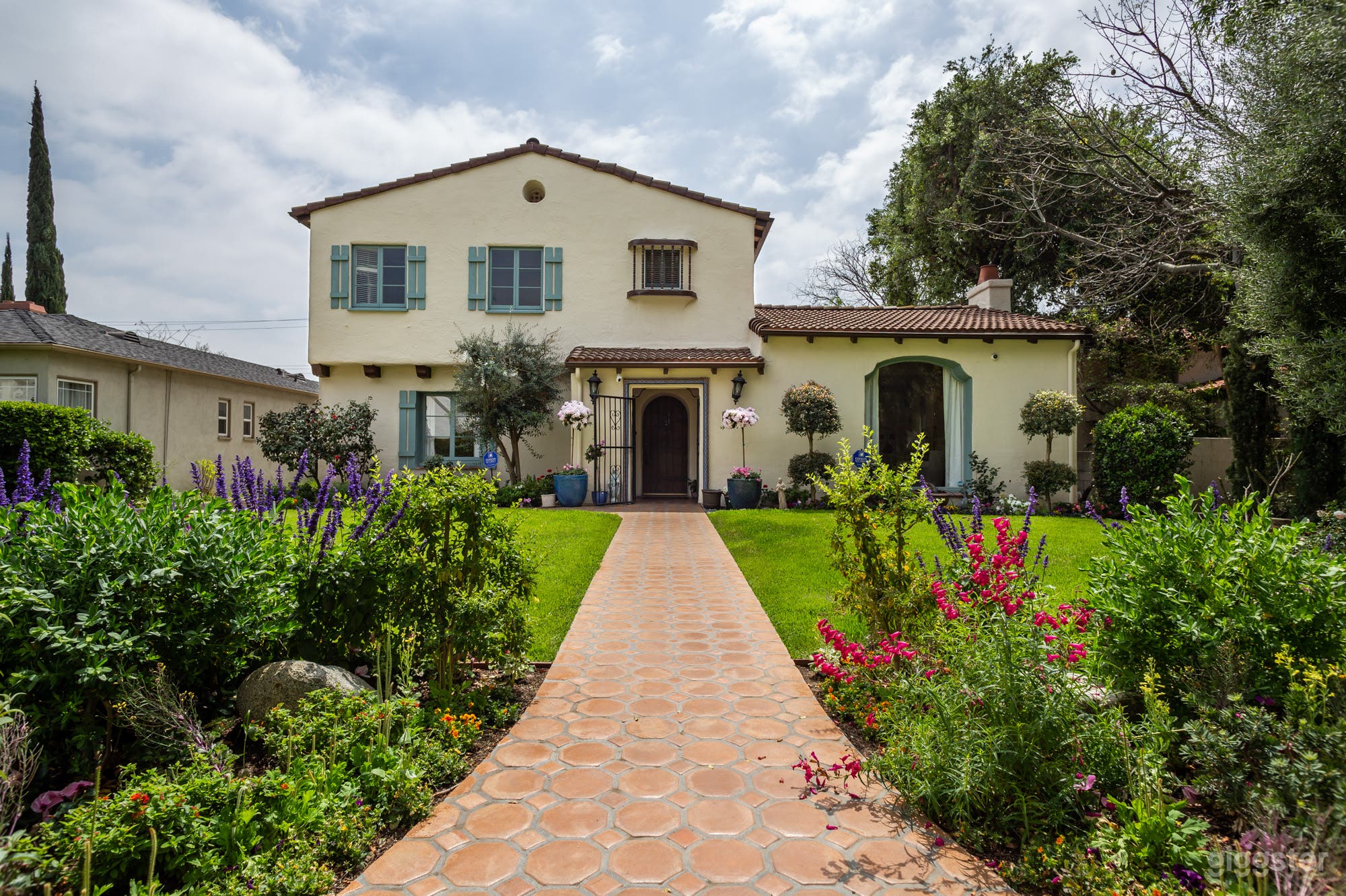 Pasadena Spanish Style home welcomes YOU!  Photo 1