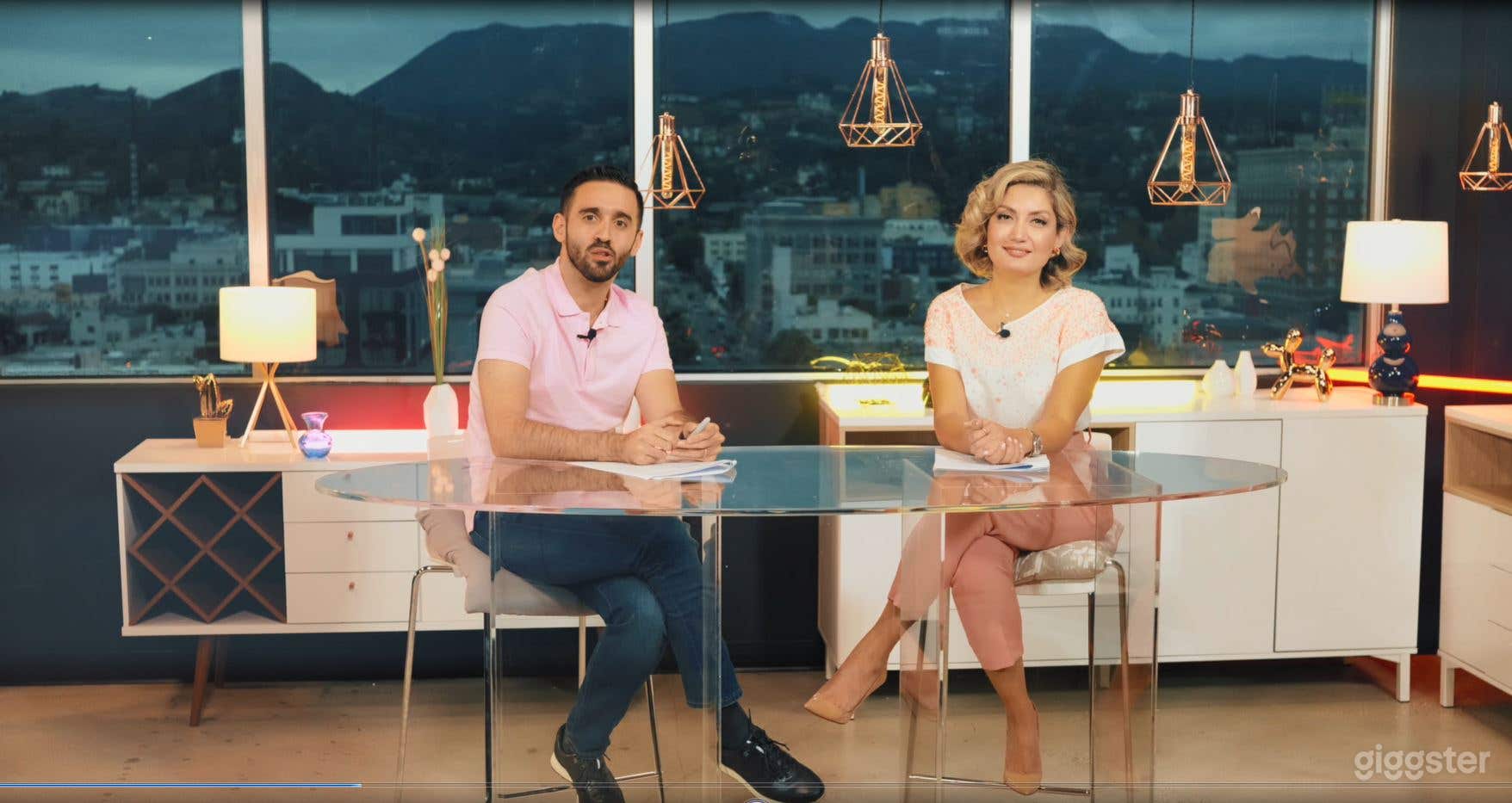 HOLLYWOOD SIGN TV STUDIO Photo 2