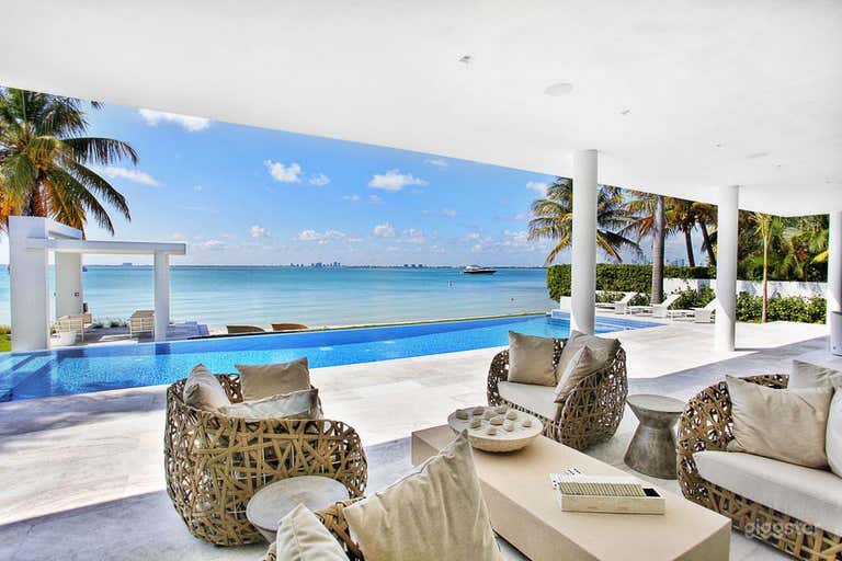  Miami Vice Oceanfront Mansion with Private Beach  