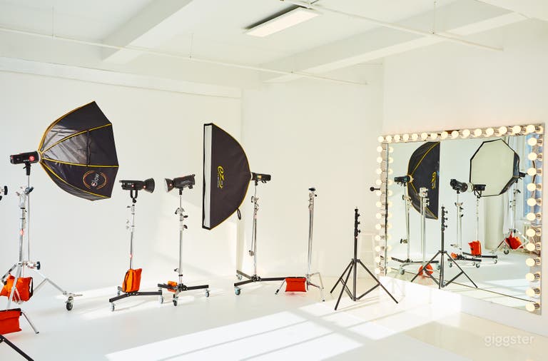  22B Spacious Manhattan Photo Video Free EQ 