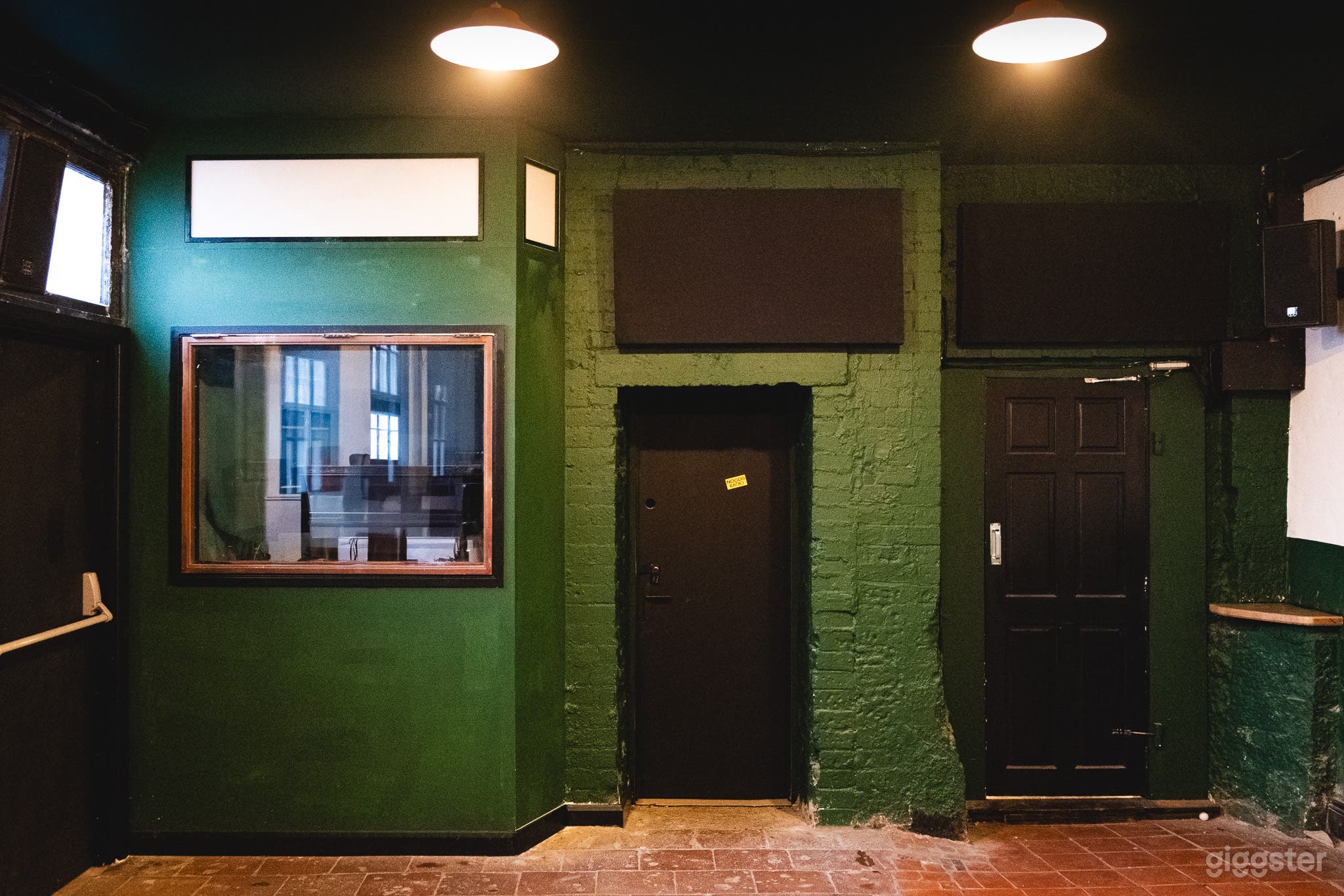 Lower Ground Floor Bar & Event Space Photo 3