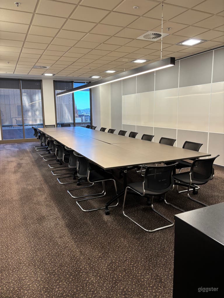  Vault 2 I 22 person Training Room 