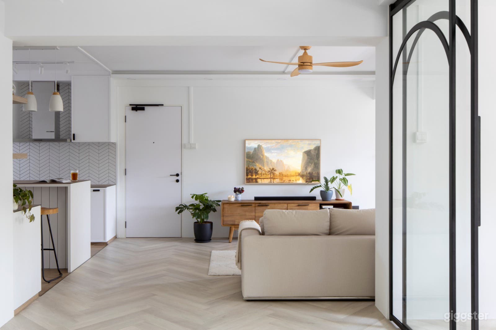 Spacious 5 room HDB @Pasir Ris Photo 1