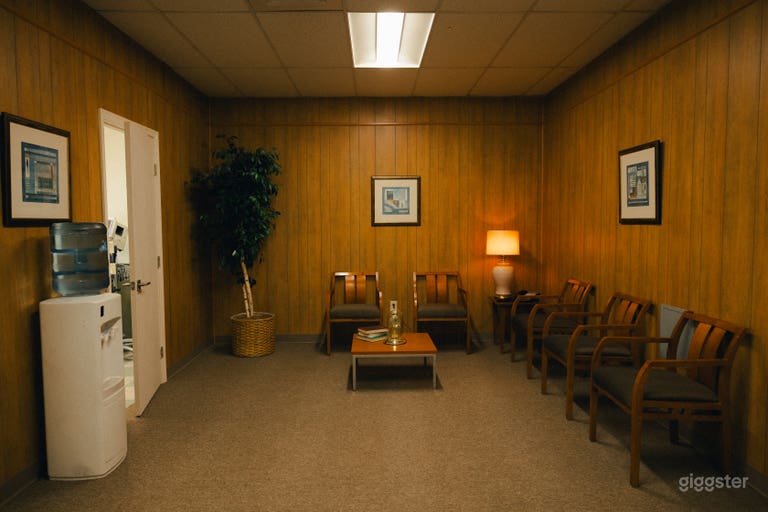  Hospital Room & Waiting Room Standing Sets  