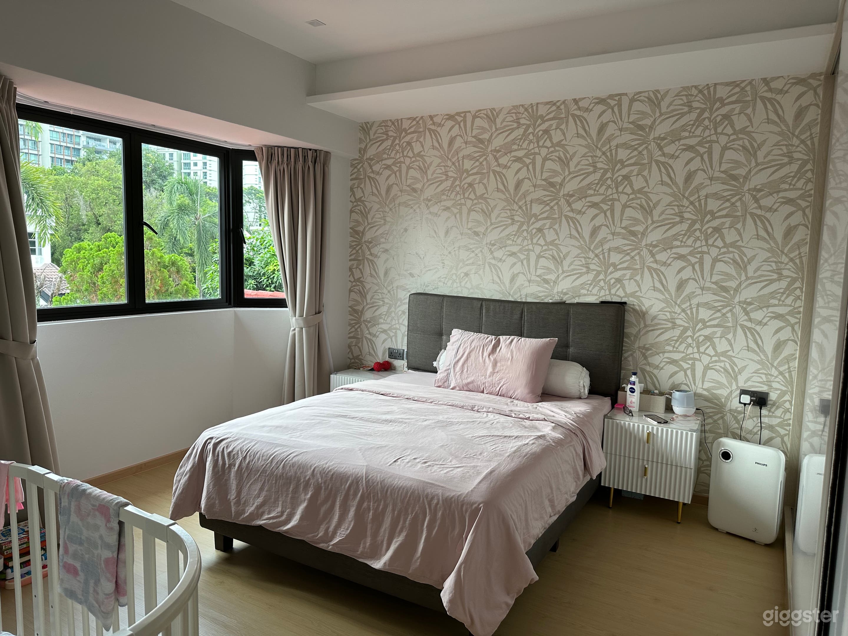 White Modern Lux Minimalist Landed Terrace Photo 1