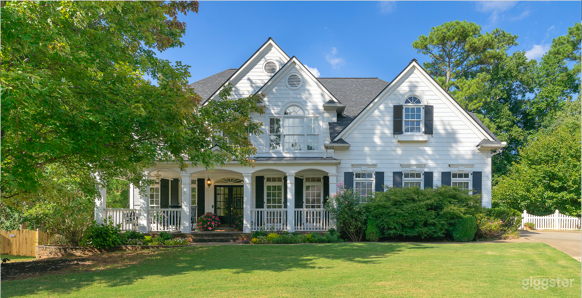 Charming Happy Home Photo 1