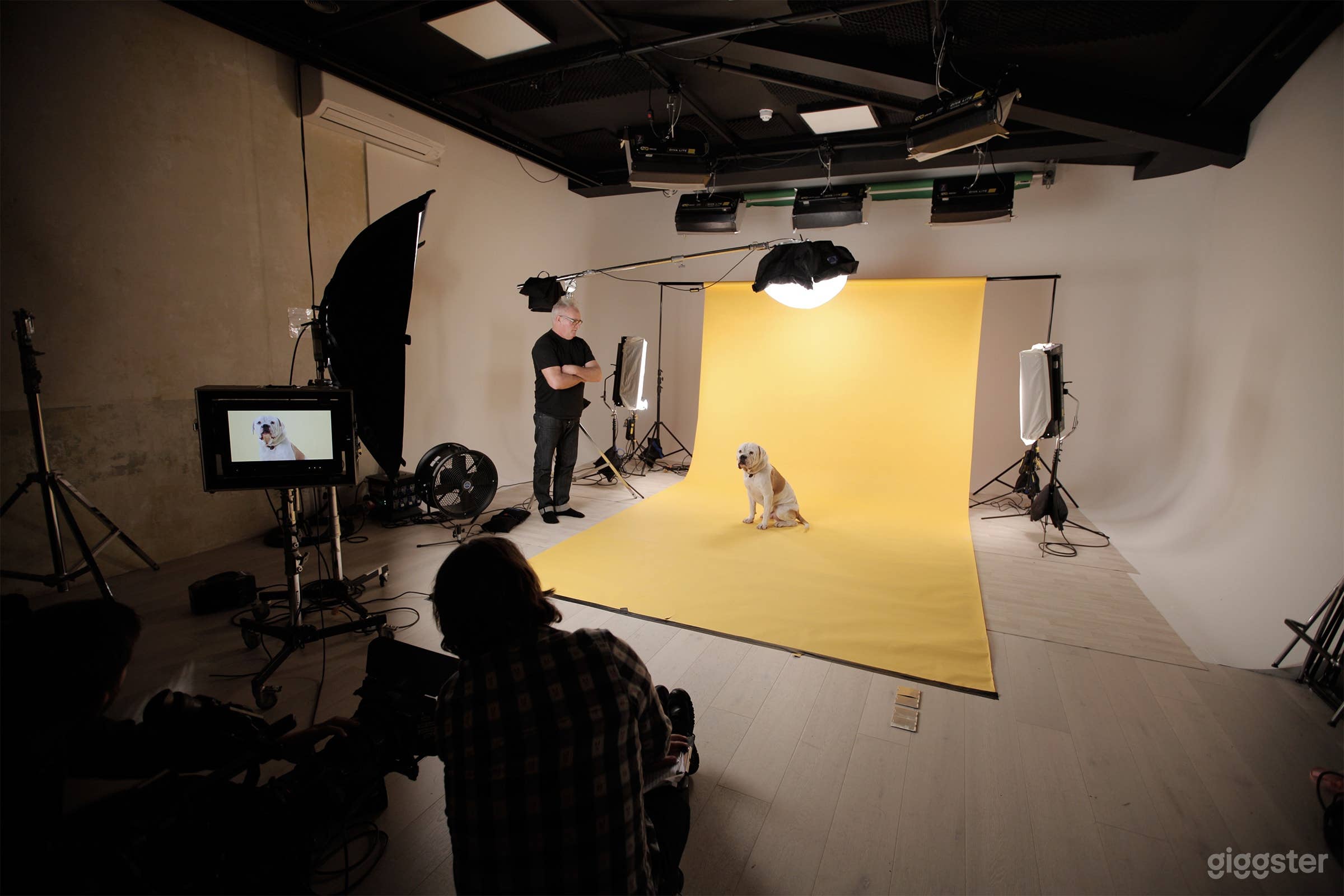 Multi-functional Hybrid Film &amp; TV Studio Photo 2