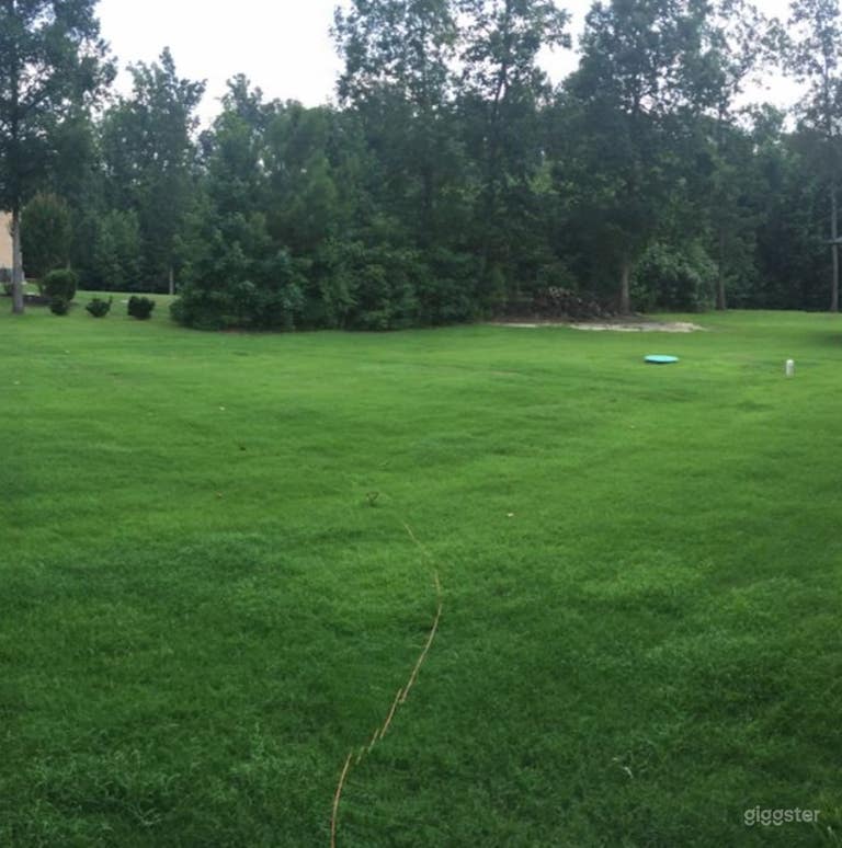  Enchanting Outdoor Backyard Venue 