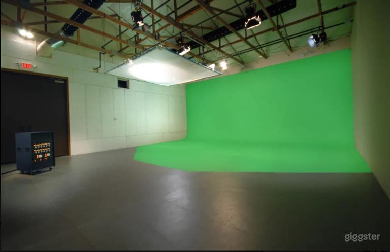  Studio C 
Special effects/VR
Talking head

 
