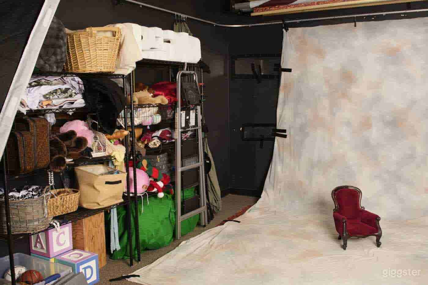 Photography/Portrait Studio in Aurora, CO (Entire Studio Rental) Photo 2