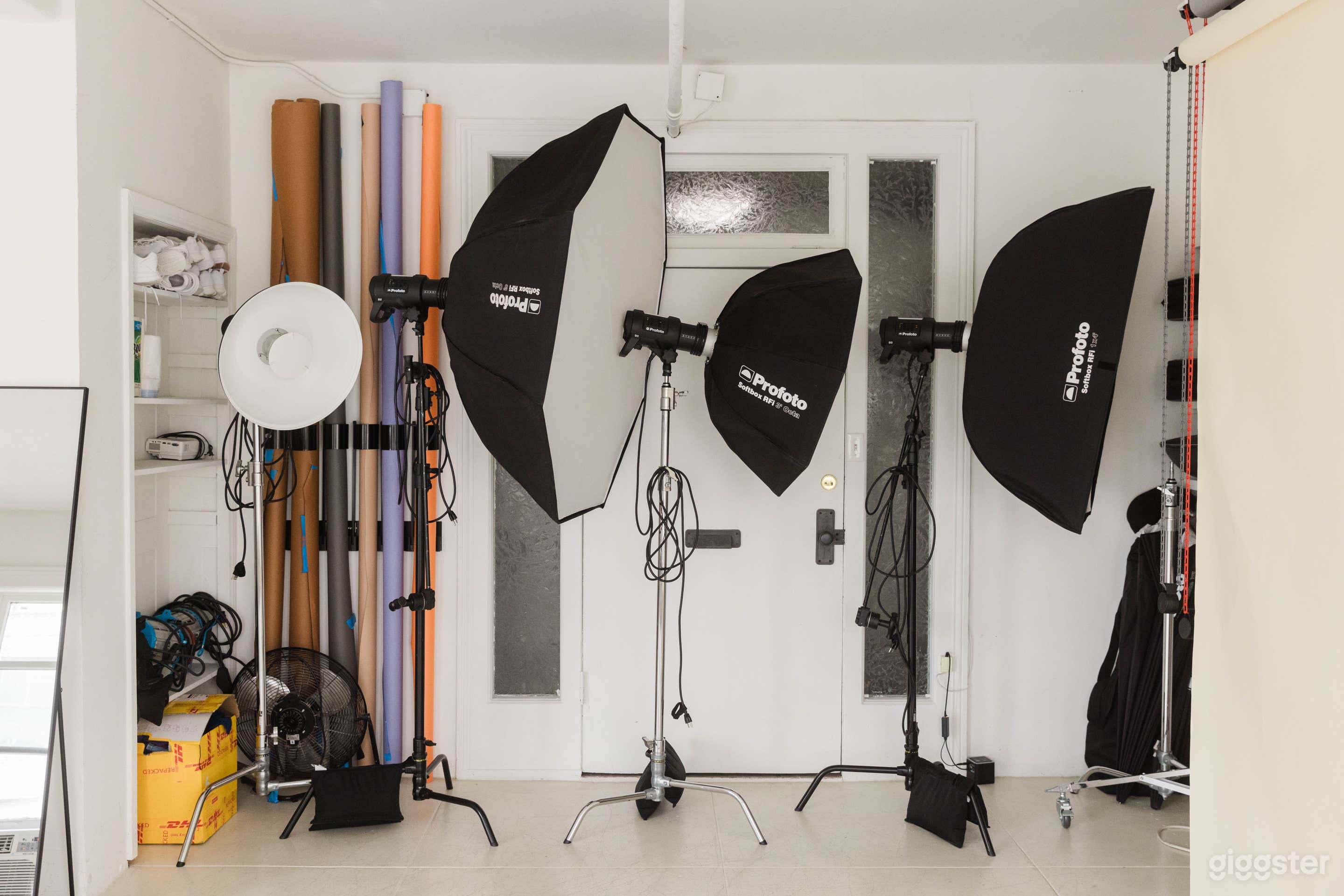 Soft &amp; Natural Light Photo/Video Studio w/ AC Photo 3