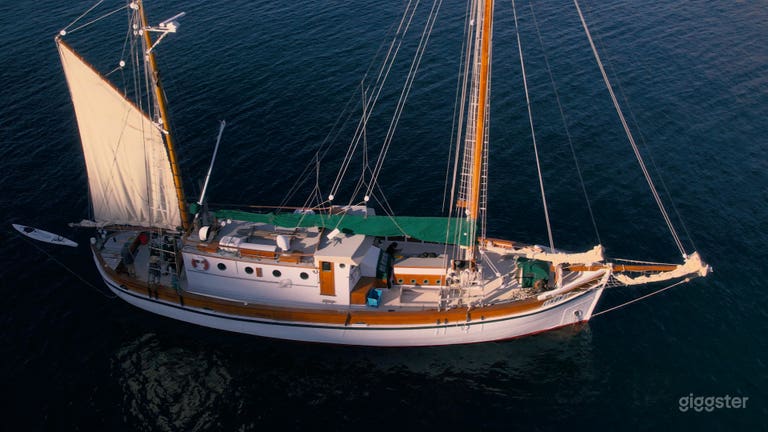  Luxury, power & space - A classic without equal 