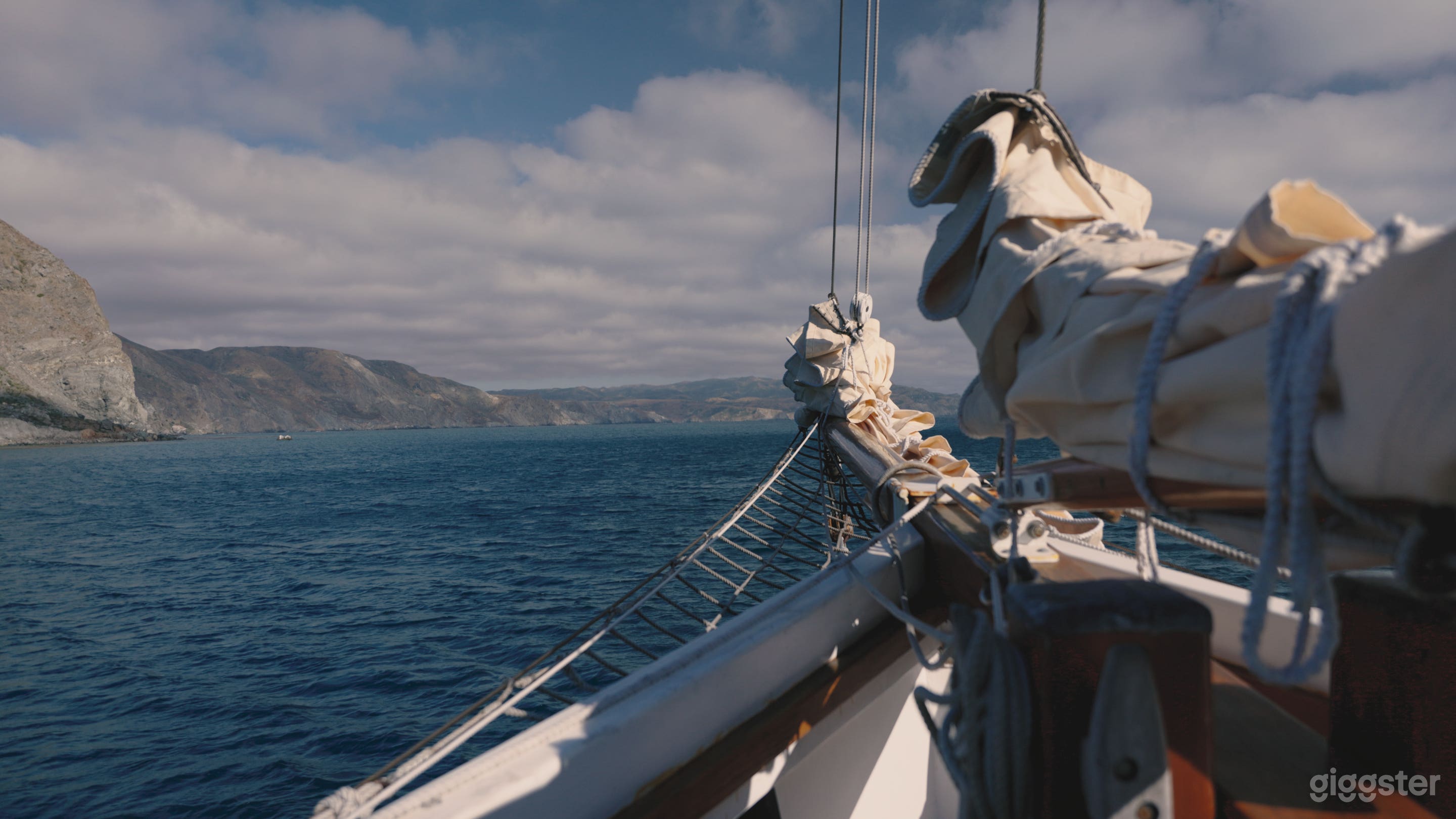 Luxury, power & space - A classic without equal Photo 3