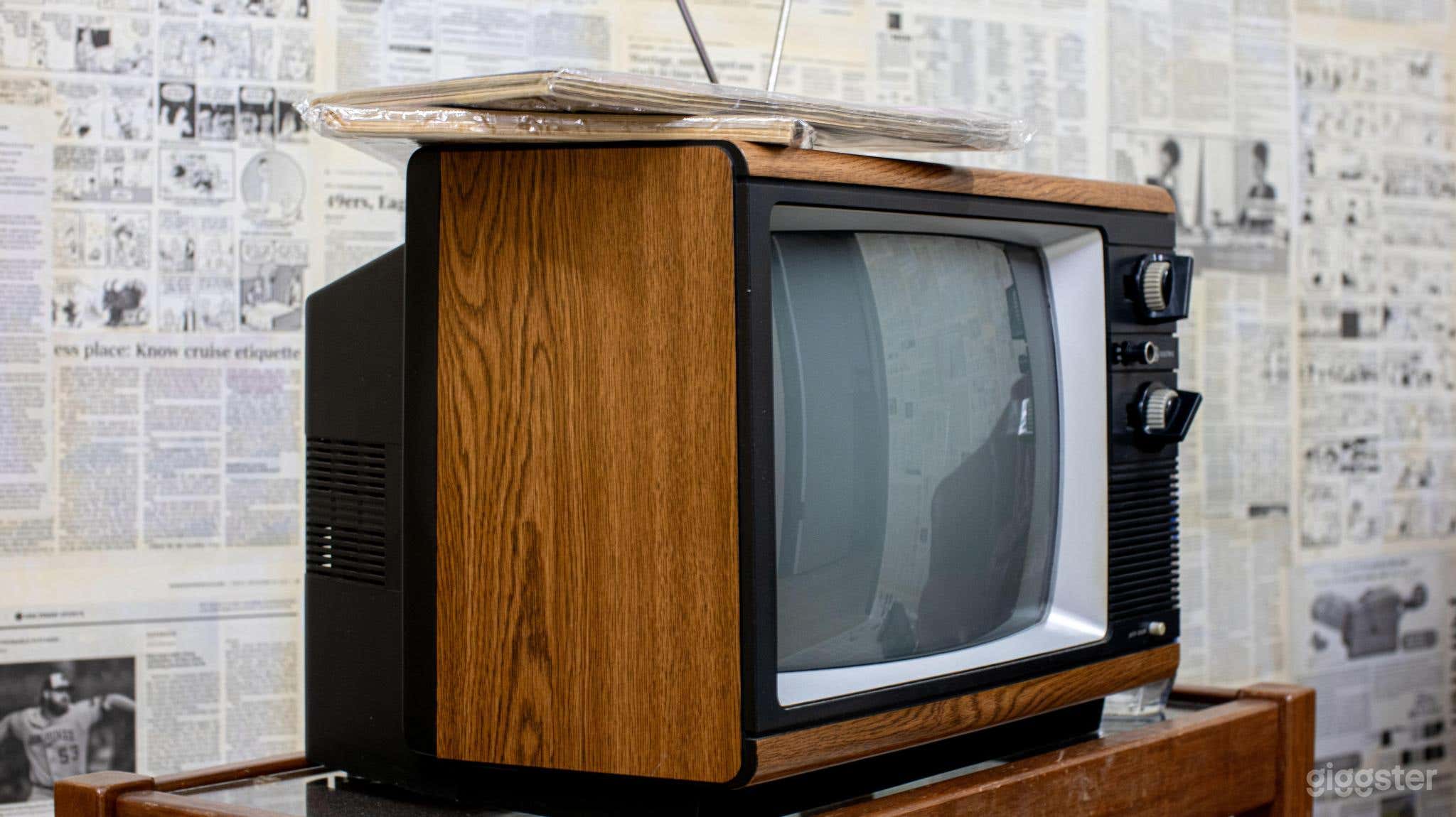 Content &amp; Photography Studio Vintage Set Photo 3