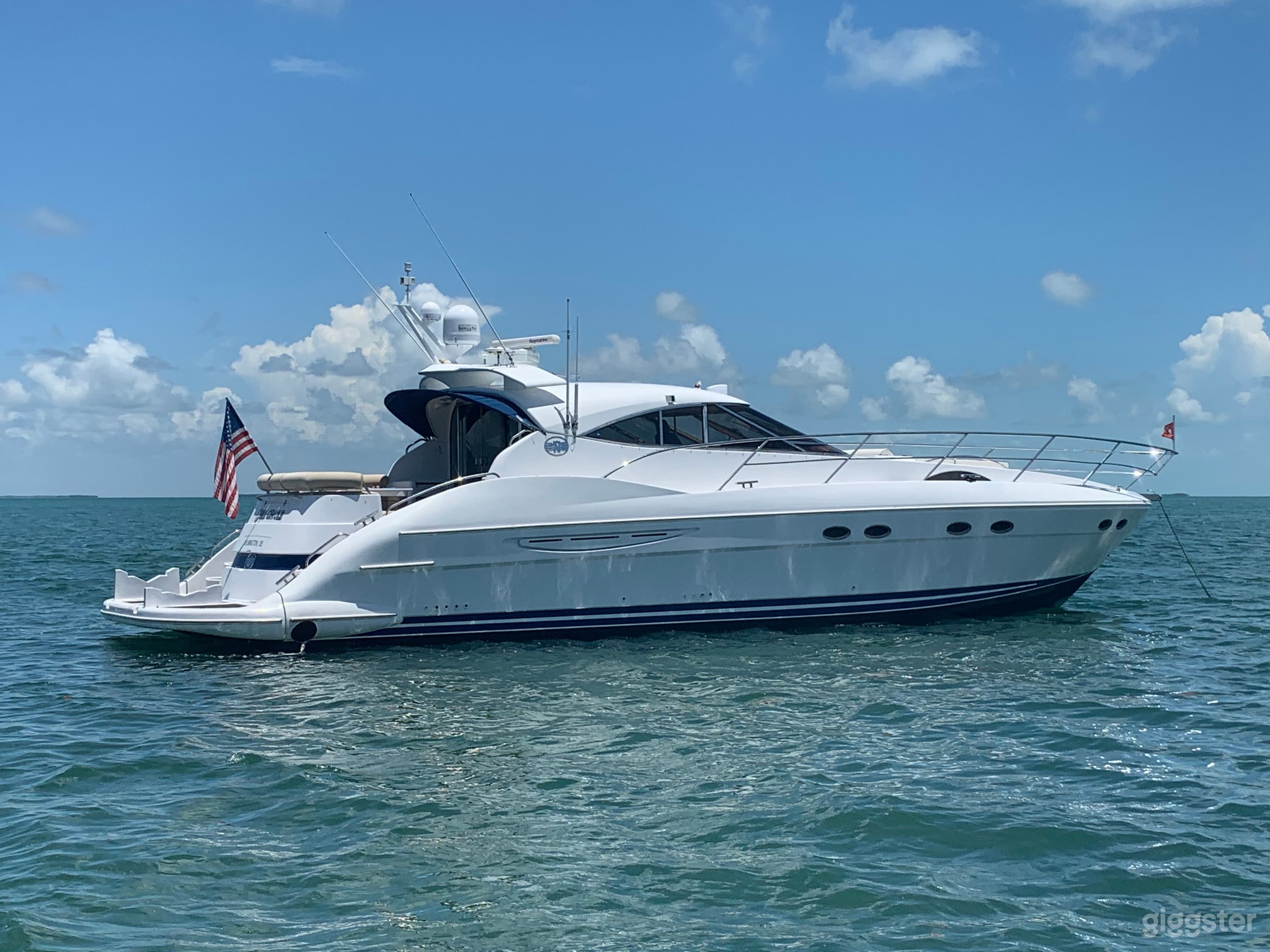 Intimate 60FT NEPTUNE Party Yacht Space Events  Photo 4