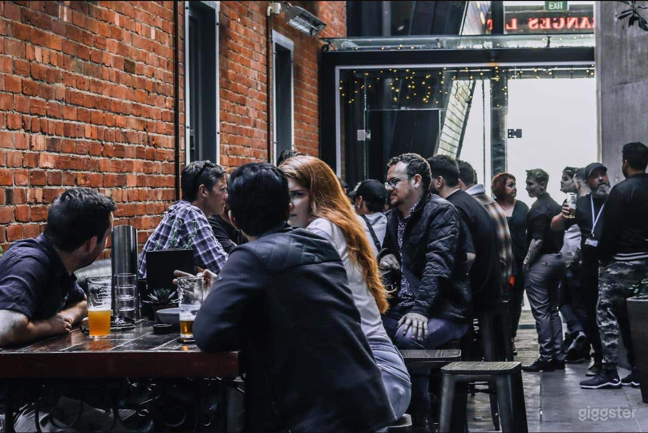 sunny-seat-in-the-sheltered Photo 2