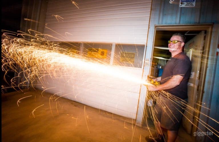  Spacious Metal Working Facility For Film And Production In Seattle 