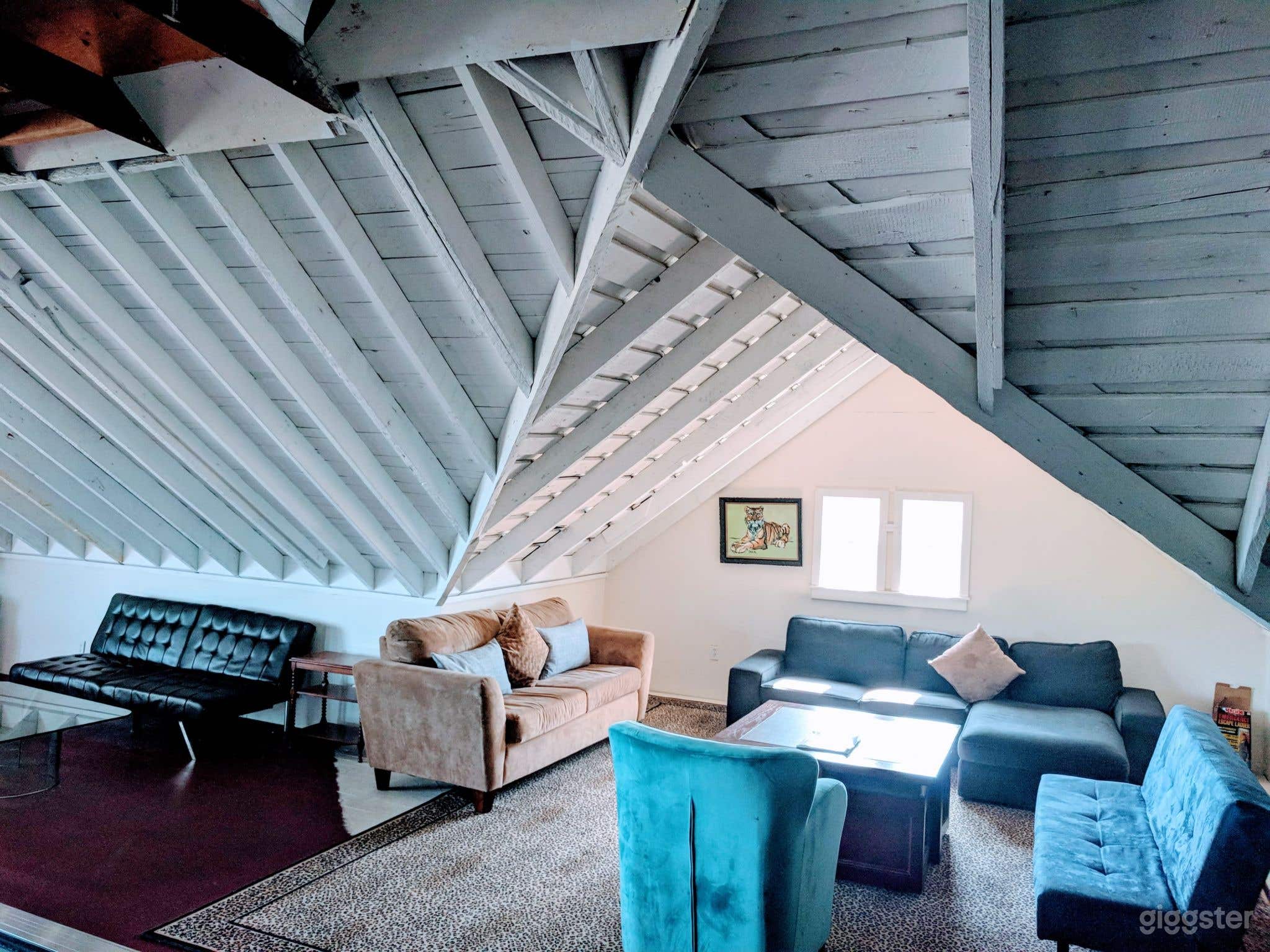 Top Floor of Mansion with Great Architecture Photo 2