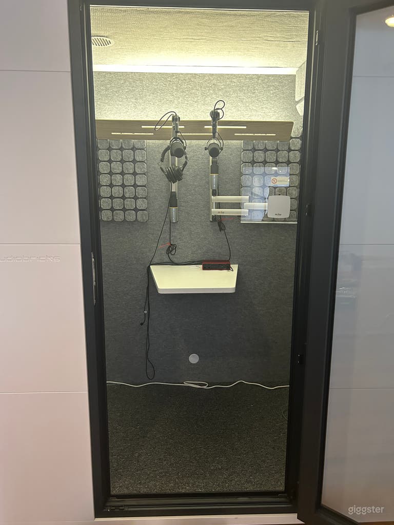  Podcast booth on-site 