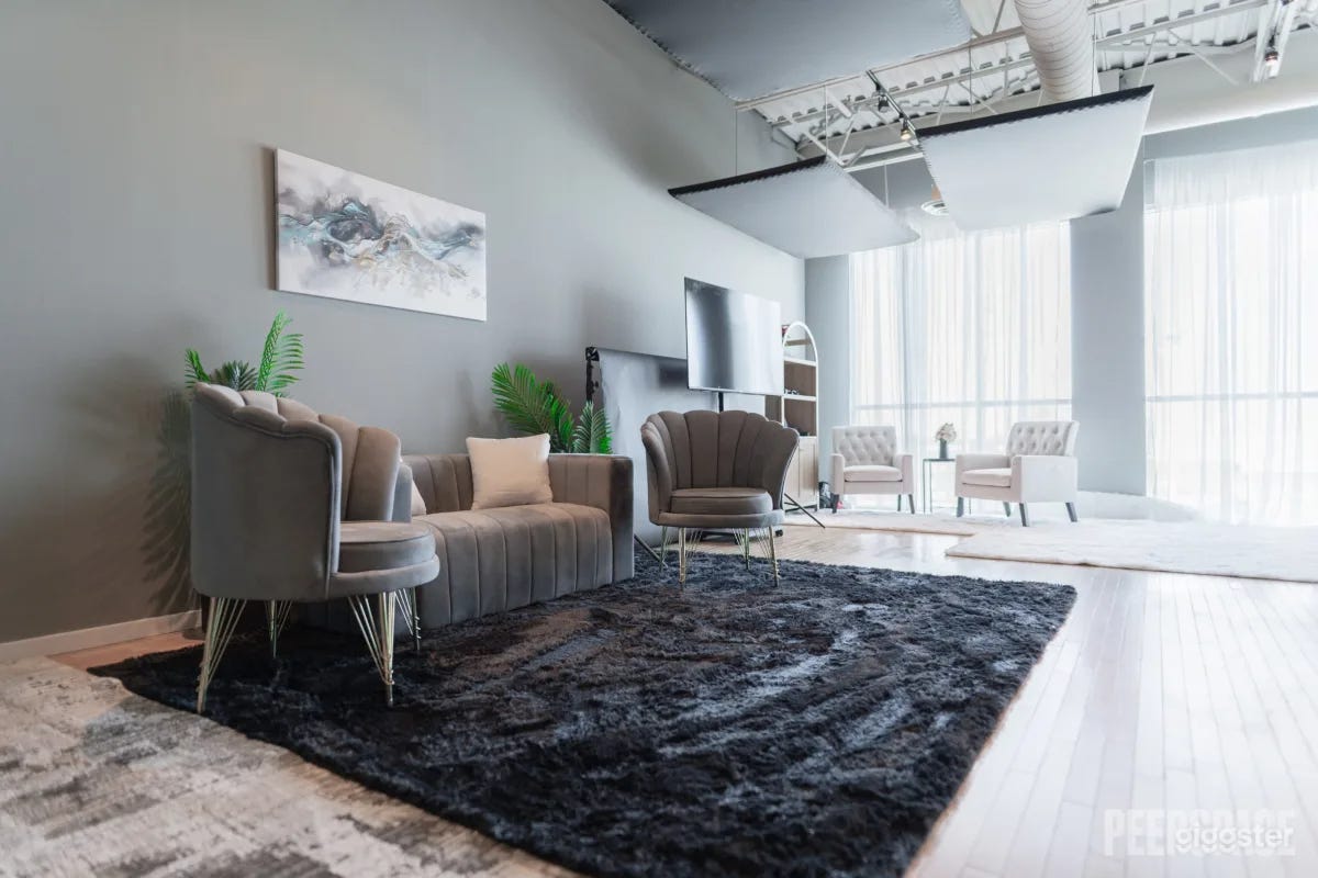 Professional Podcast Studio with Recording &amp; Video Photo 3