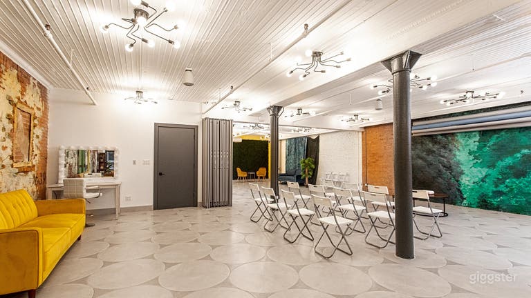  Variety of options of backgrounds to shoot at 