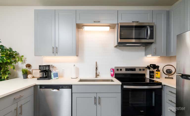  Downtown Location | Riverfront Stay | Free Parking 