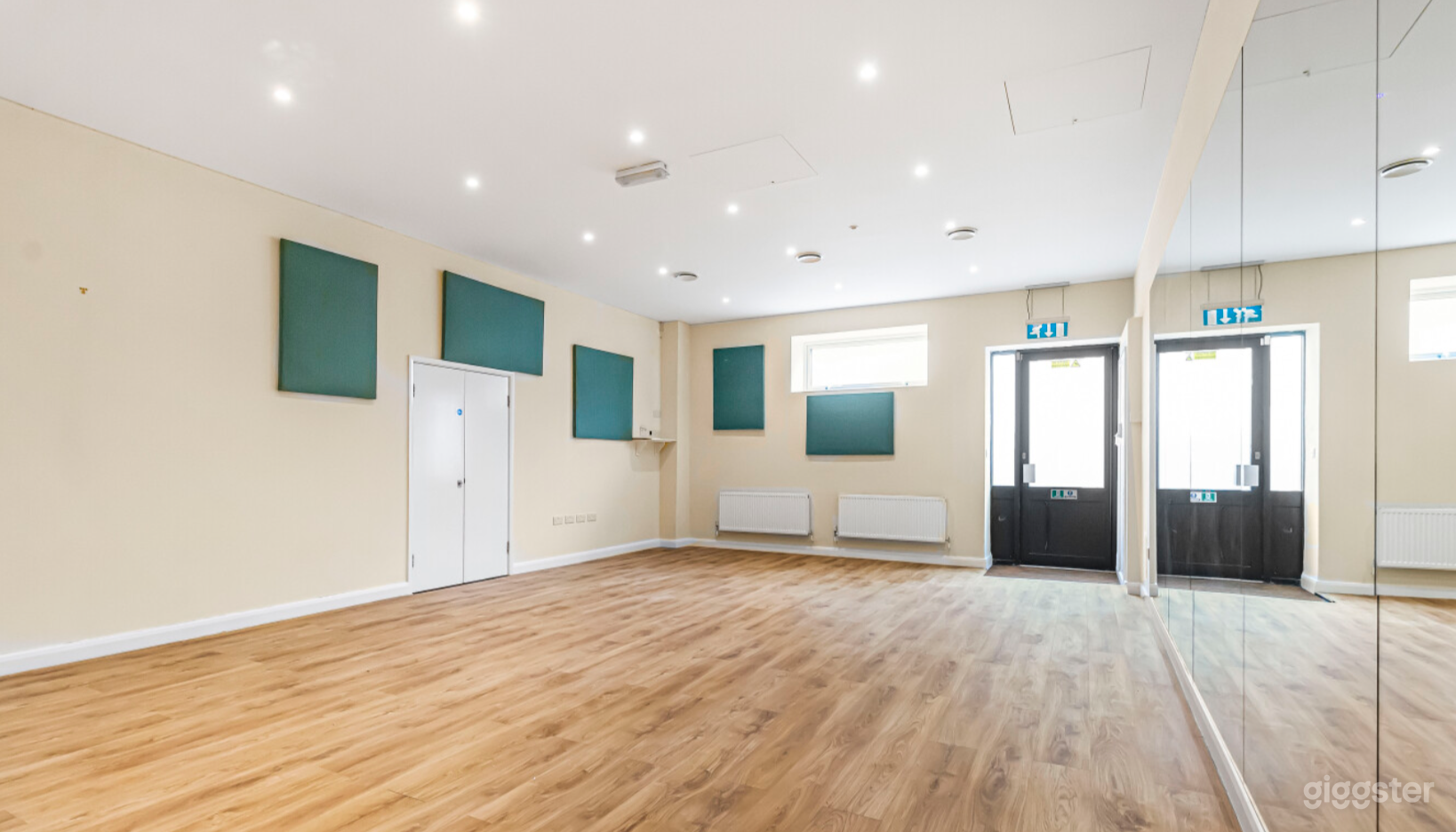 Versatile Soundproof Pilates/Dance Studio- NW London Photo 3