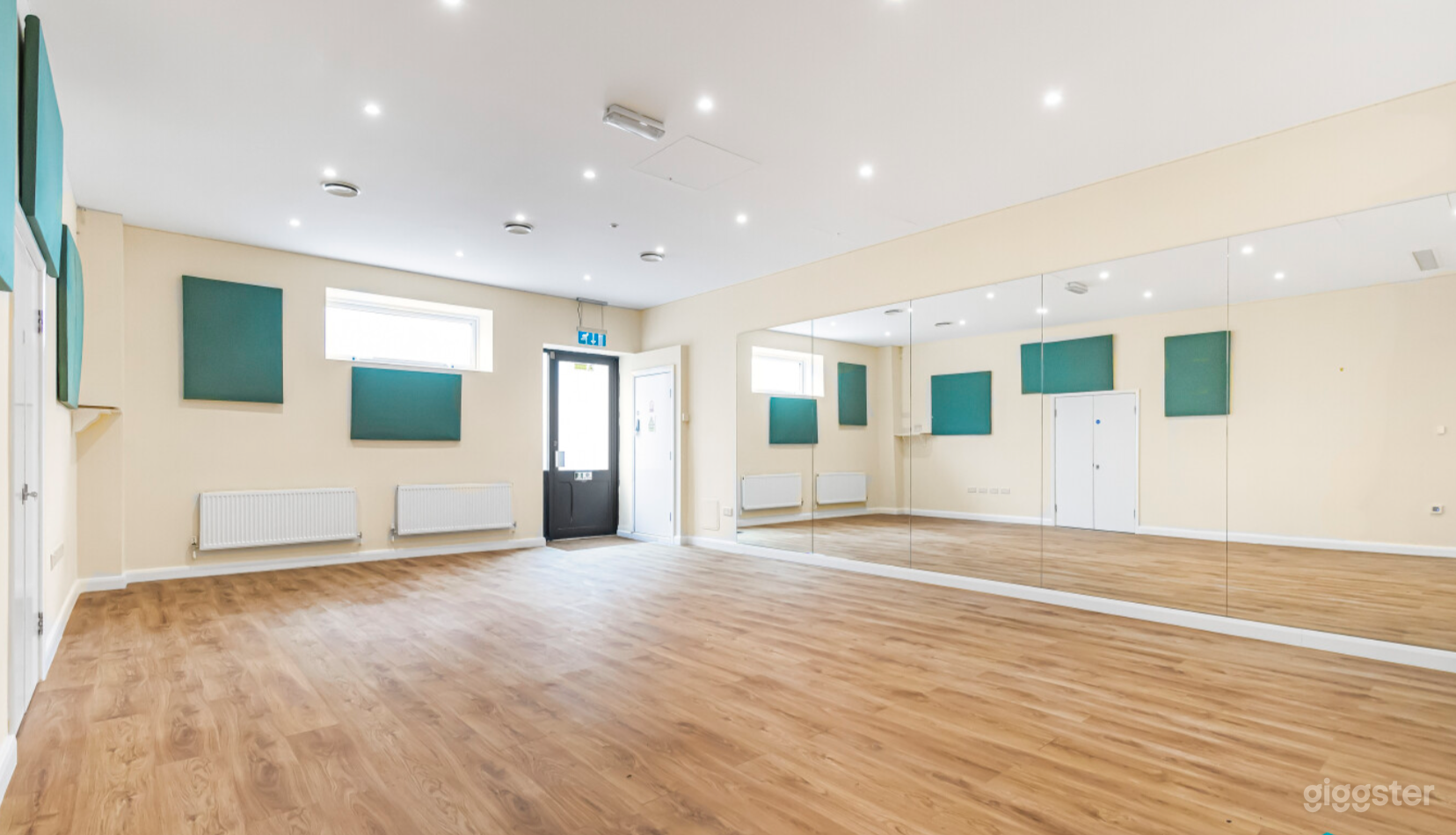 Versatile Soundproof Pilates/Dance Studio- NW London Photo 2