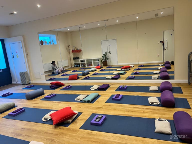  Versatile Soundproof Pilates/Dance Studio- NW London 