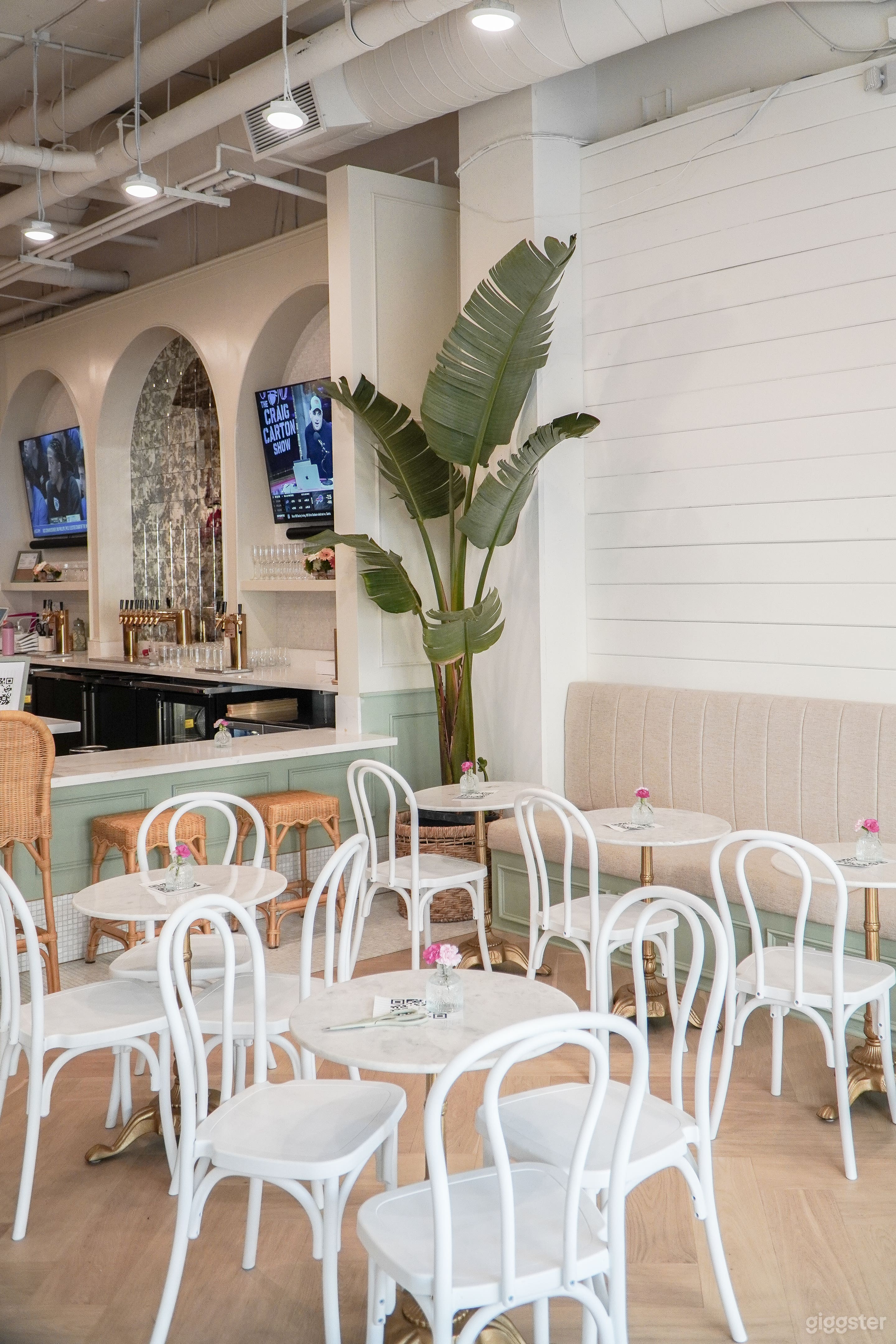 Beautiful new Restaurant event space in the heart of SD Photo 4