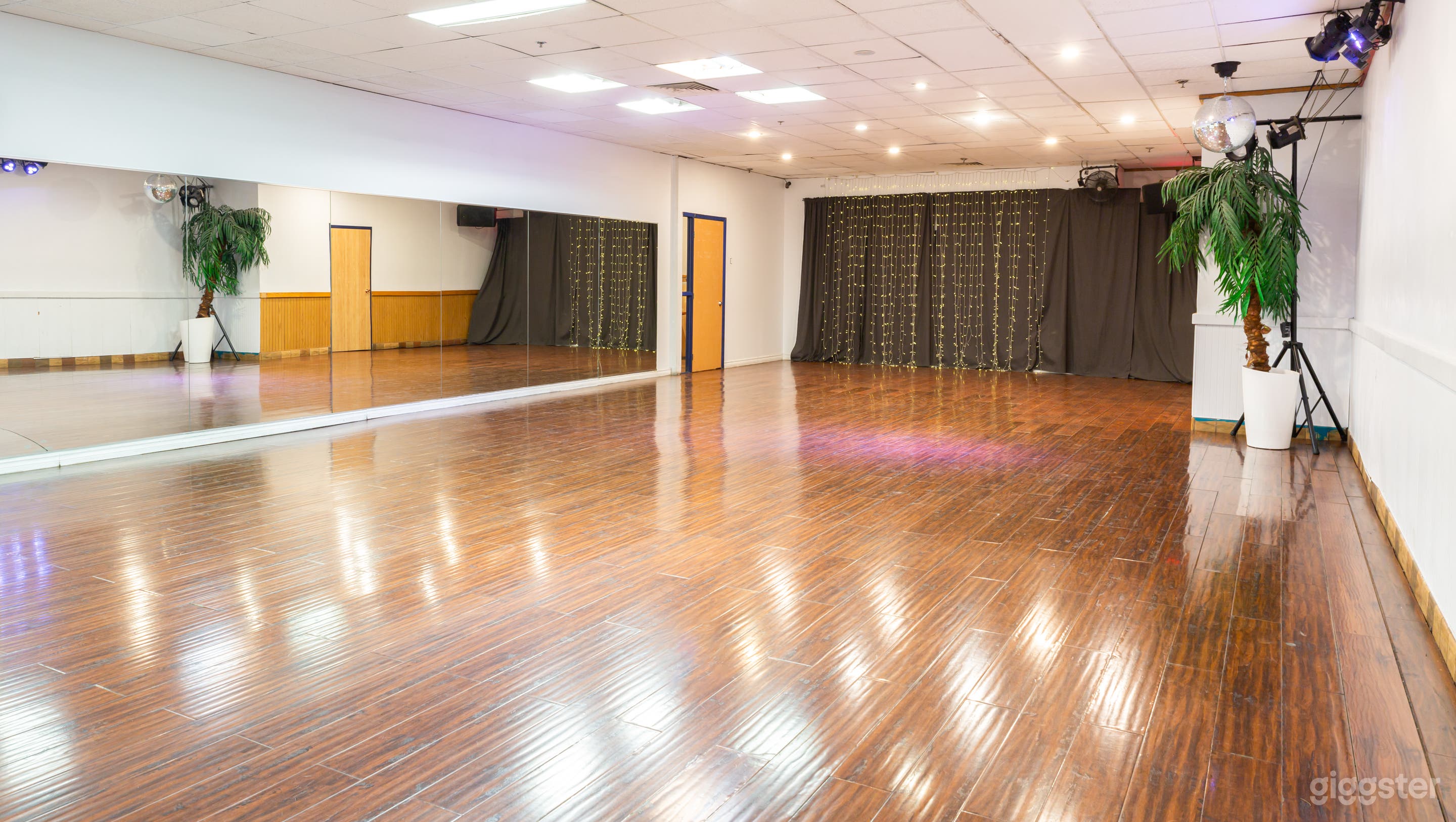 Dance Studio B for 60 People  Photo 2