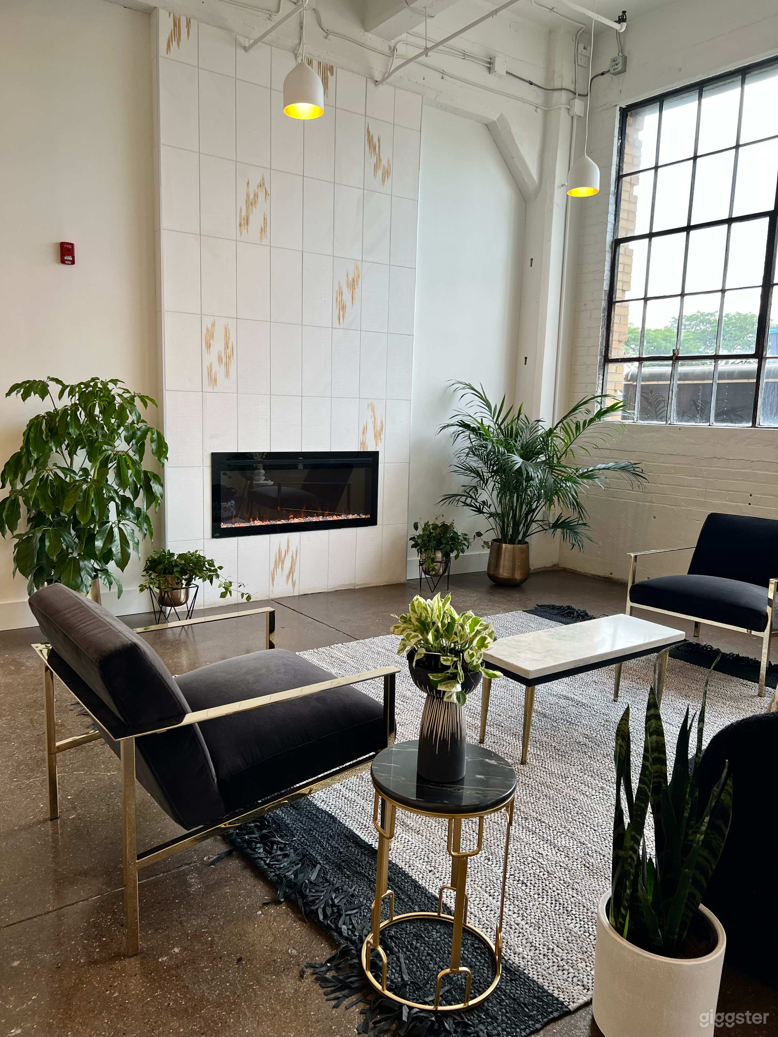 Bright, Airy, Historic creative space  Photo 1