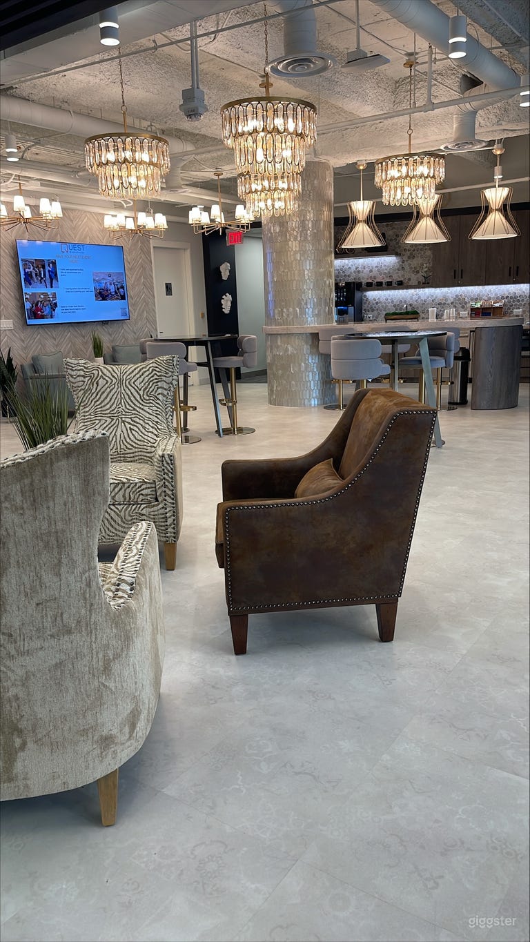  Distinctive Workspace for Meetings 