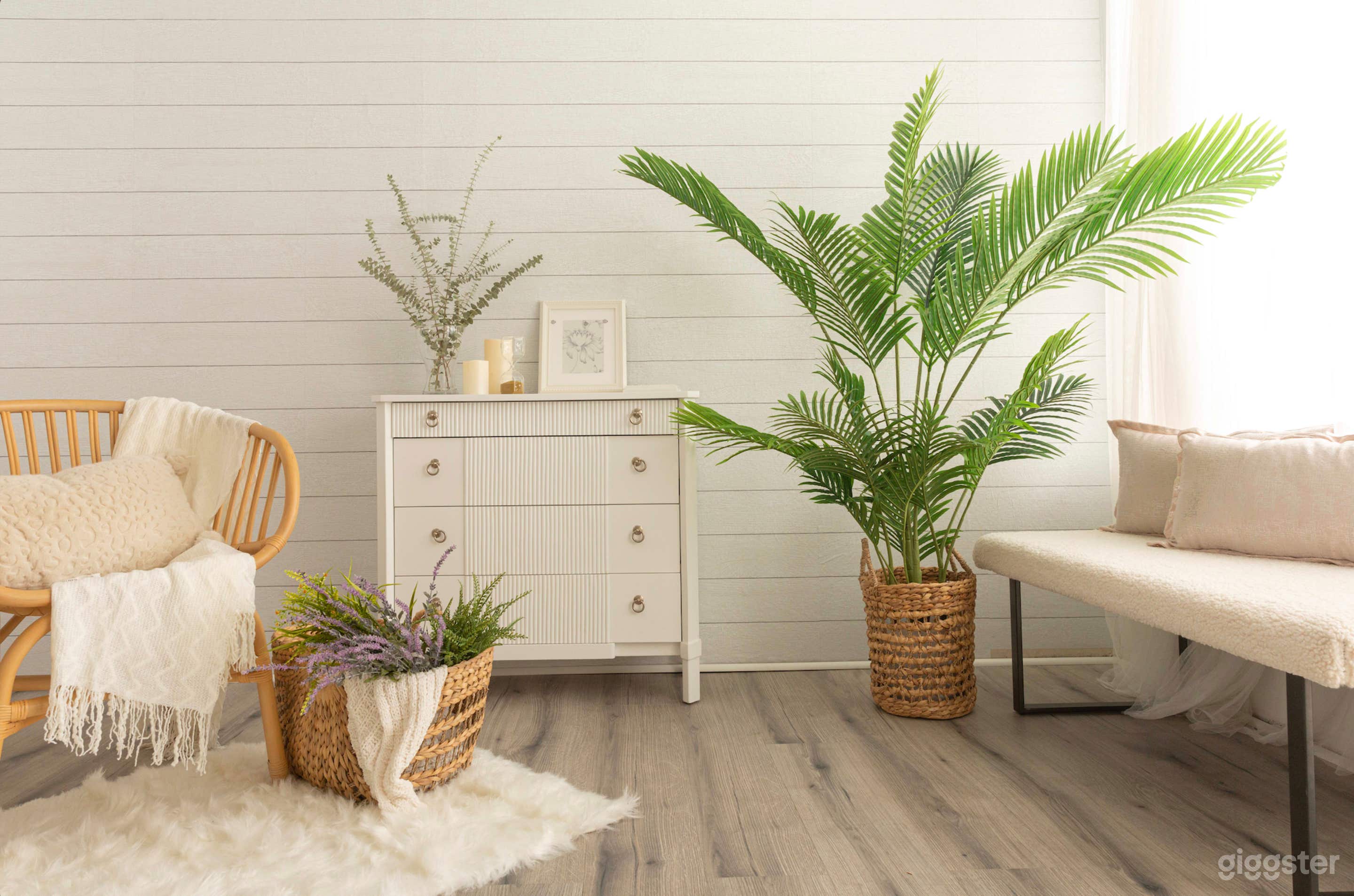 Cute Boho Photo Studio (Artificial Light) Photo 3