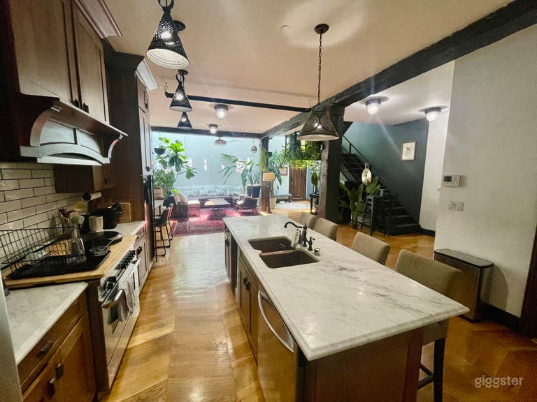  Luxury Mid-Century Modern Oasis in Williamsburg 