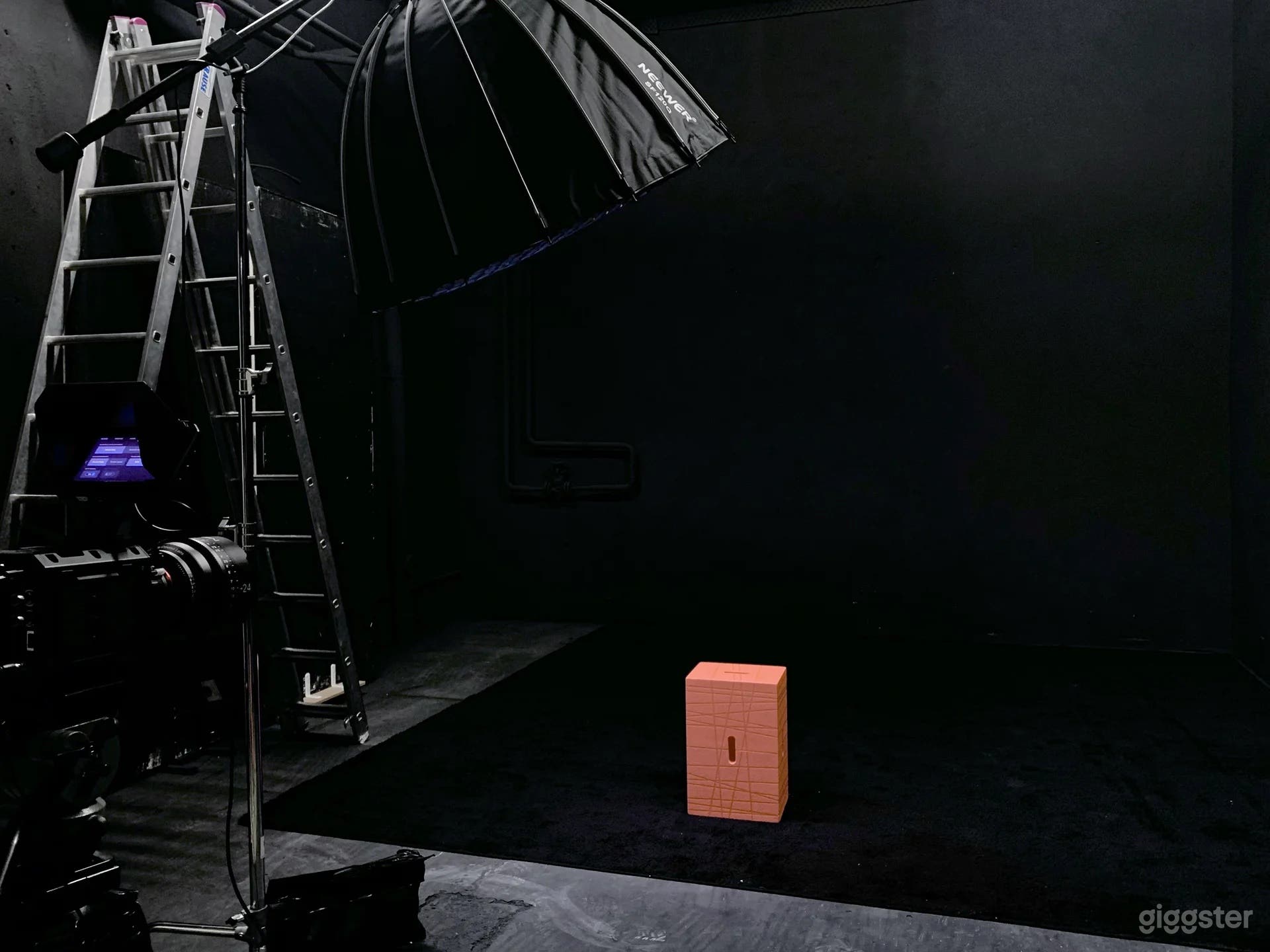 Darkroom : Maximale Lichtkontrolle & Dramaturgie Foto 3