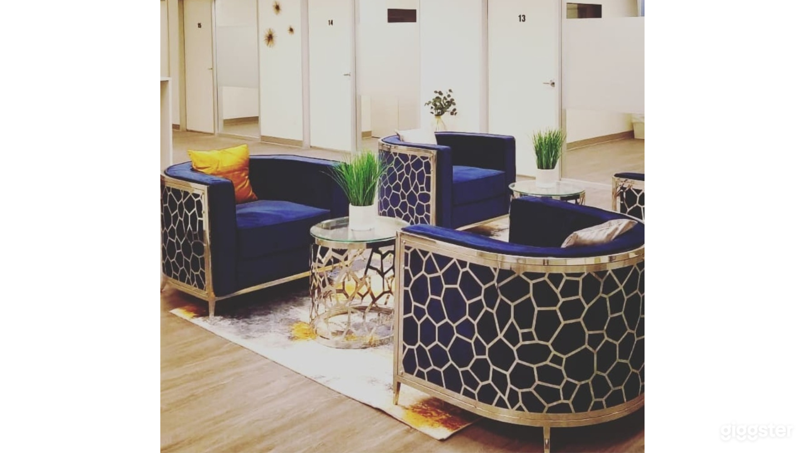 Indigo Boardroom  Photo 2