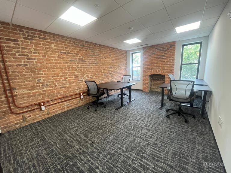  Larger day offices available to teams. Please inquire. 