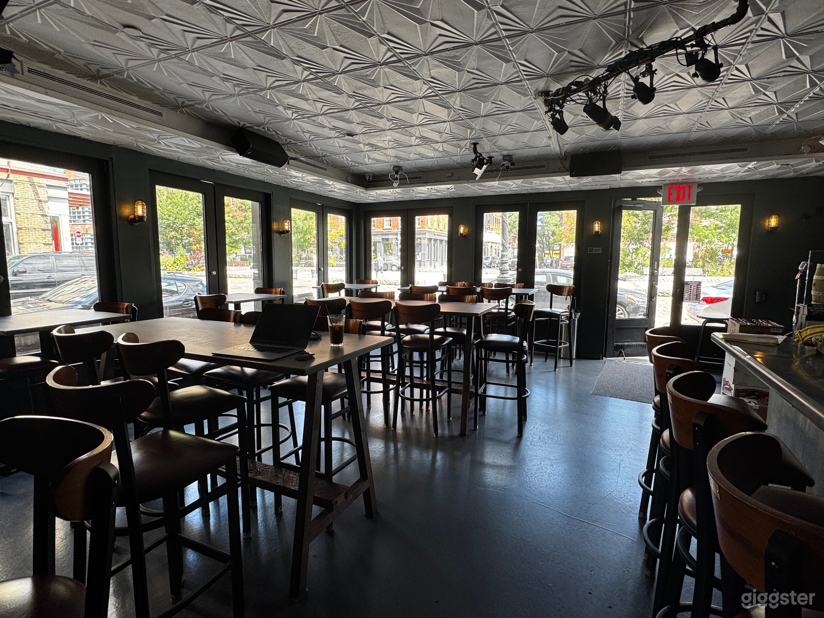 Urban Corner Bar – NYC Photo 1