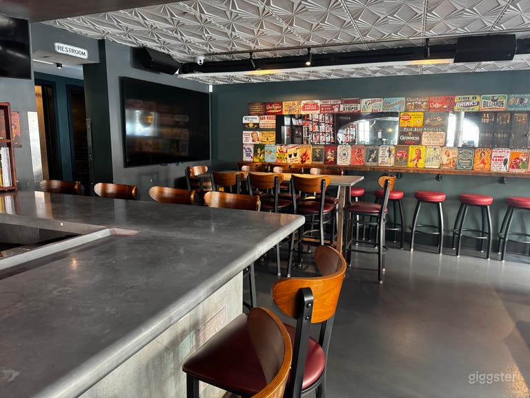  Urban Corner Bar – NYC 