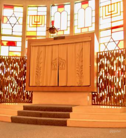 Sacred Synagogue in Cleveland Heights Photo 2