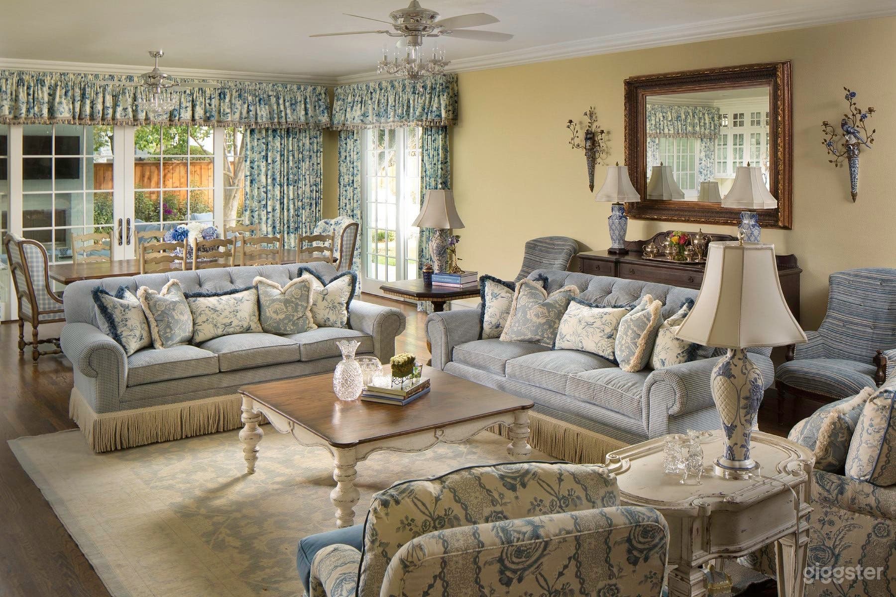 Southern Colonial Estate Photo 2