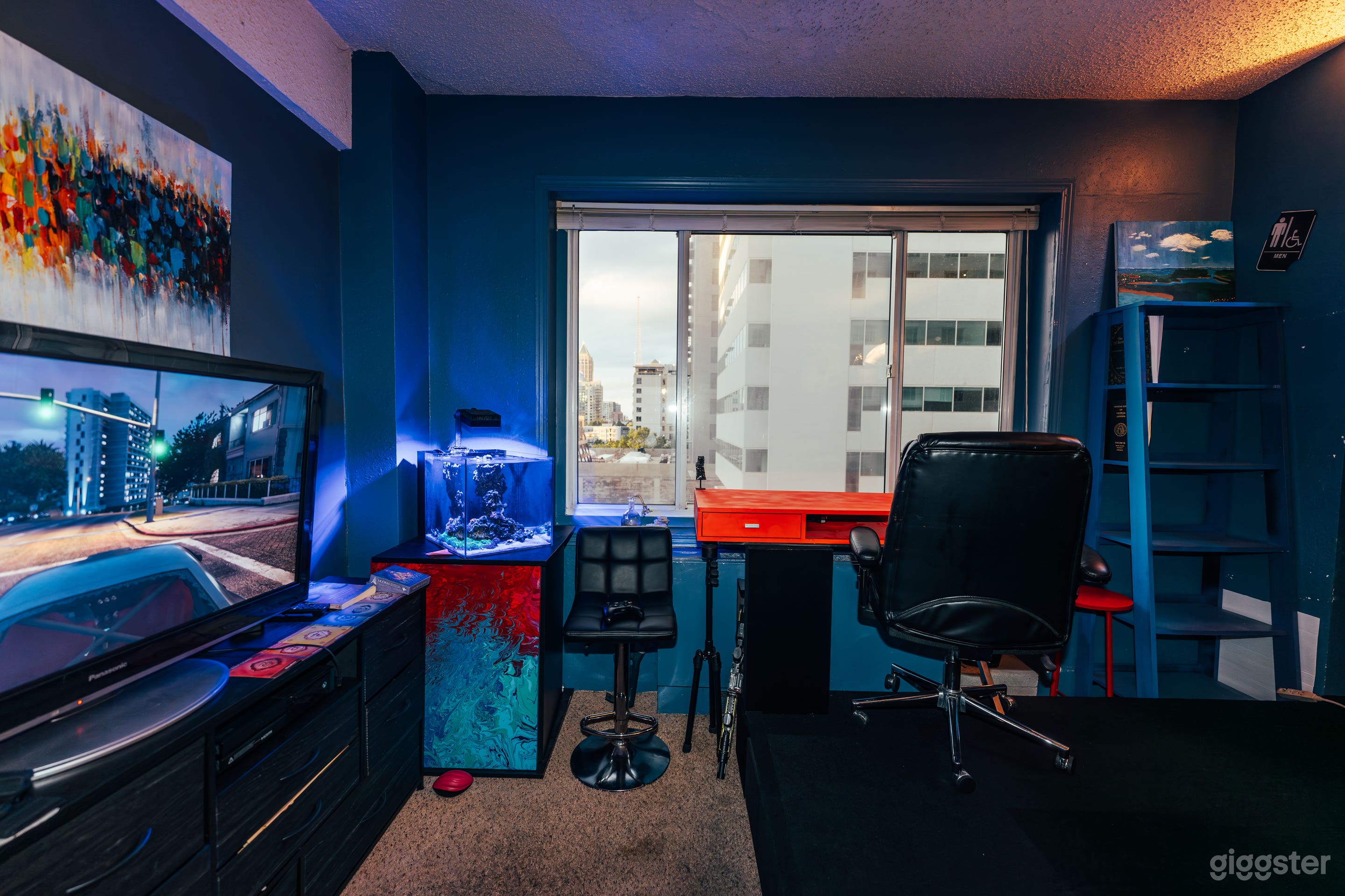 Enchanting Creative Studio Apartment Photo 3