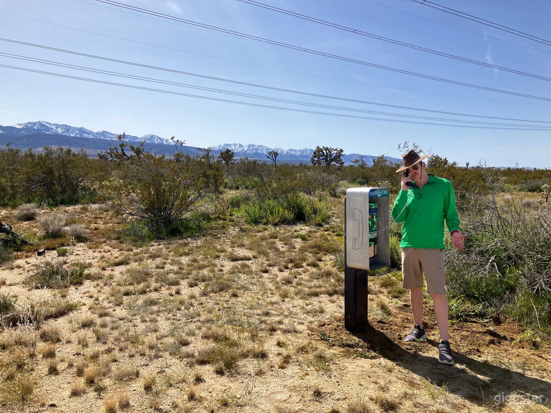 Off-grid Desert Landscape Photo 3