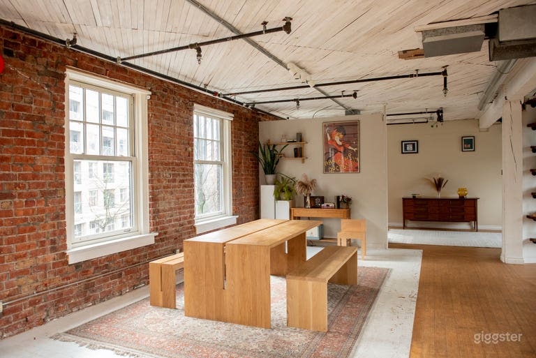  Bright Gastown Loft Photo studio  