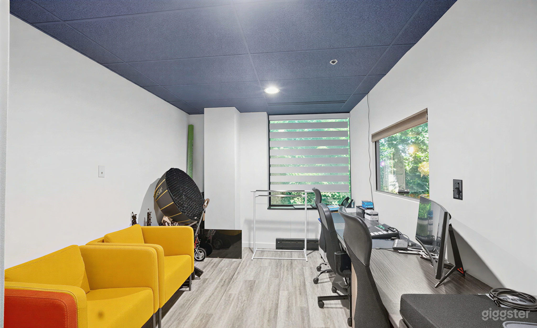 Miranda Studio Creative Photo & Recording Studio Photo 4