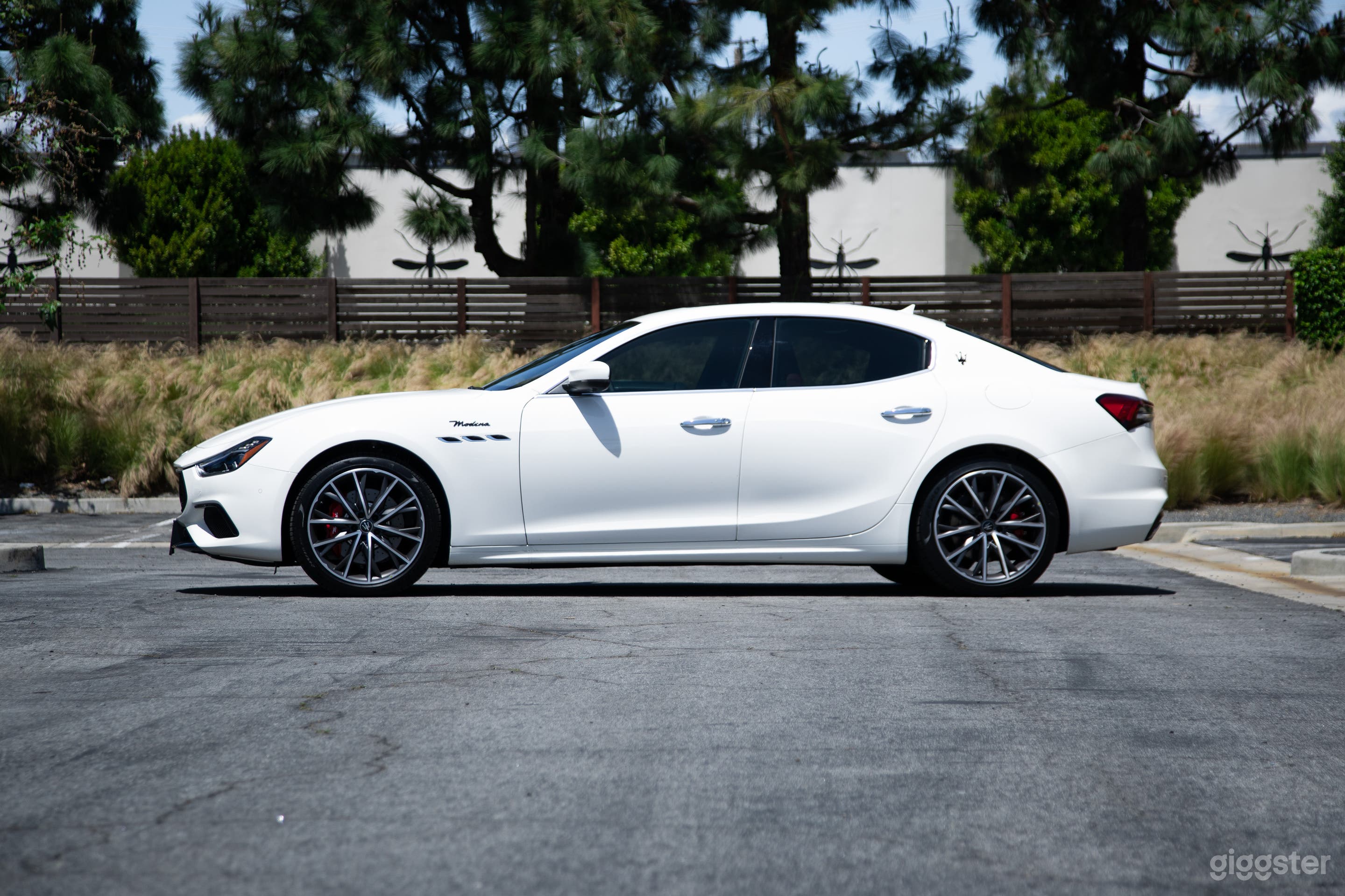 #76,046 White Maserati  Photo 1