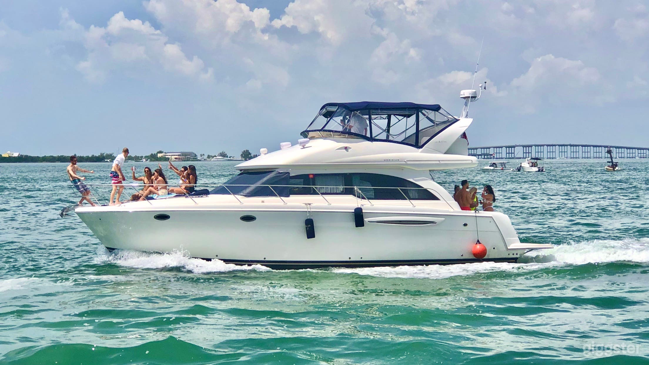 45ft Luxury Cruising (GAME PLANS) Photo 1