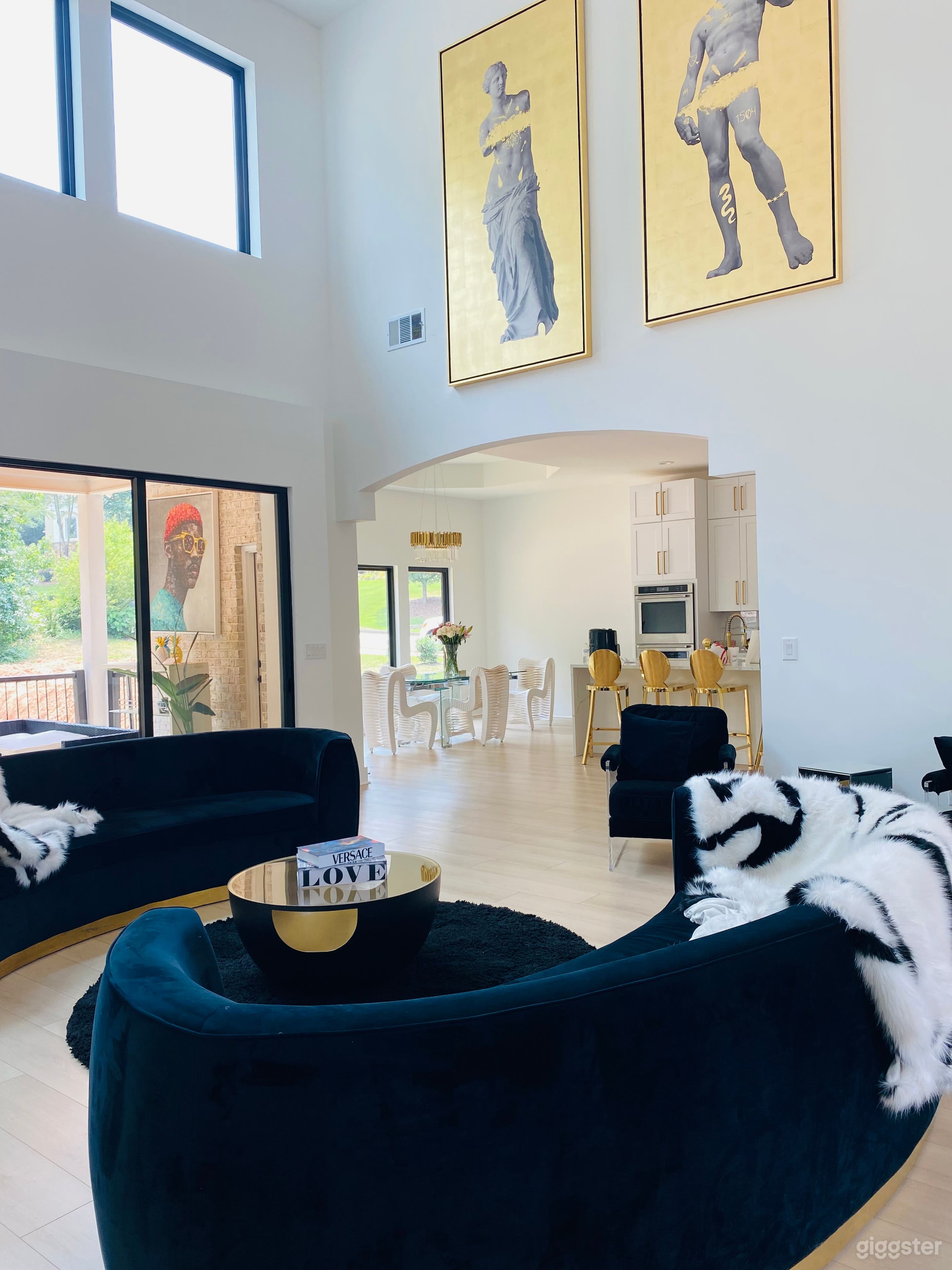 Beautiful southwest Atlanta mansion  Photo 1